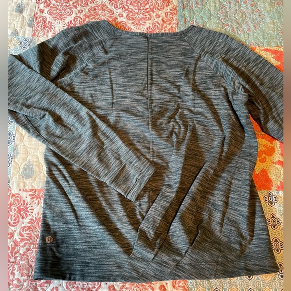 Lululemon top - Picture 2 of 5